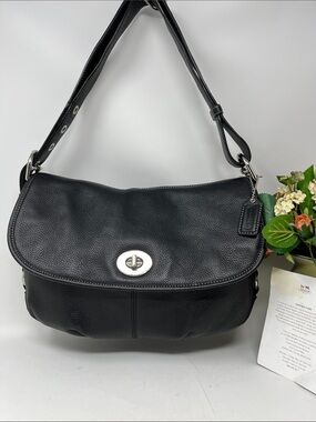COACH LEGACY FLAP TURN LOCK SHOULDER BAG BLACK PEBBLED LEATHER 2010 F15170 Y2K
